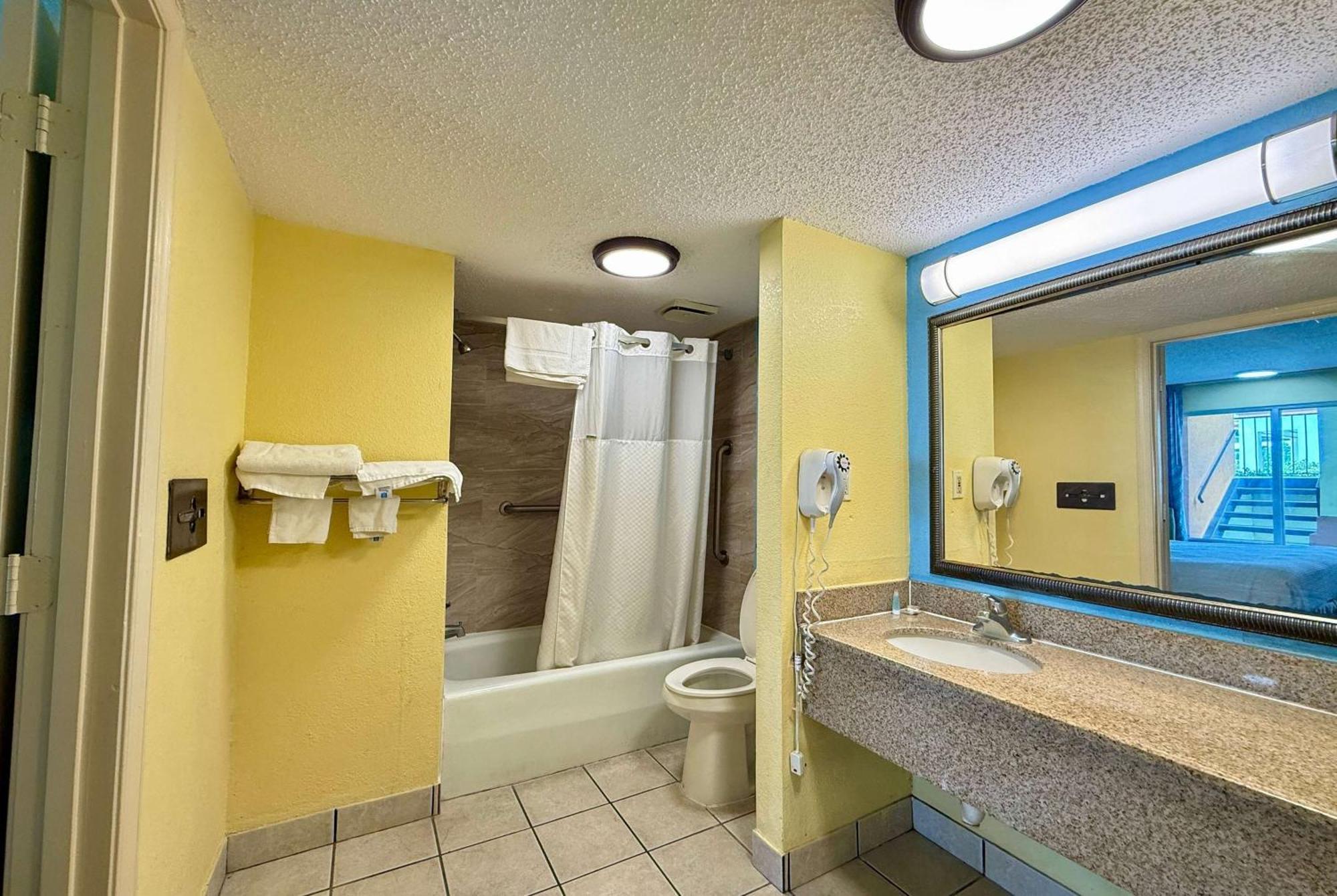 Days Inn By Wyndham Ruther Glen Kings Dominion Area Exterior foto