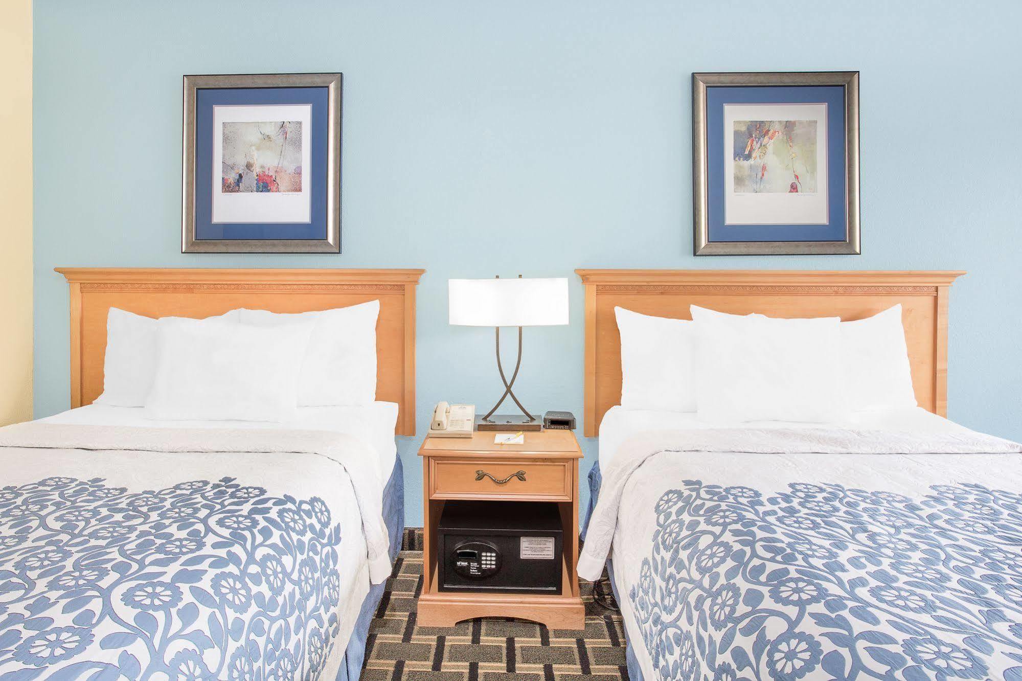 Days Inn By Wyndham Ruther Glen Kings Dominion Area Exterior foto